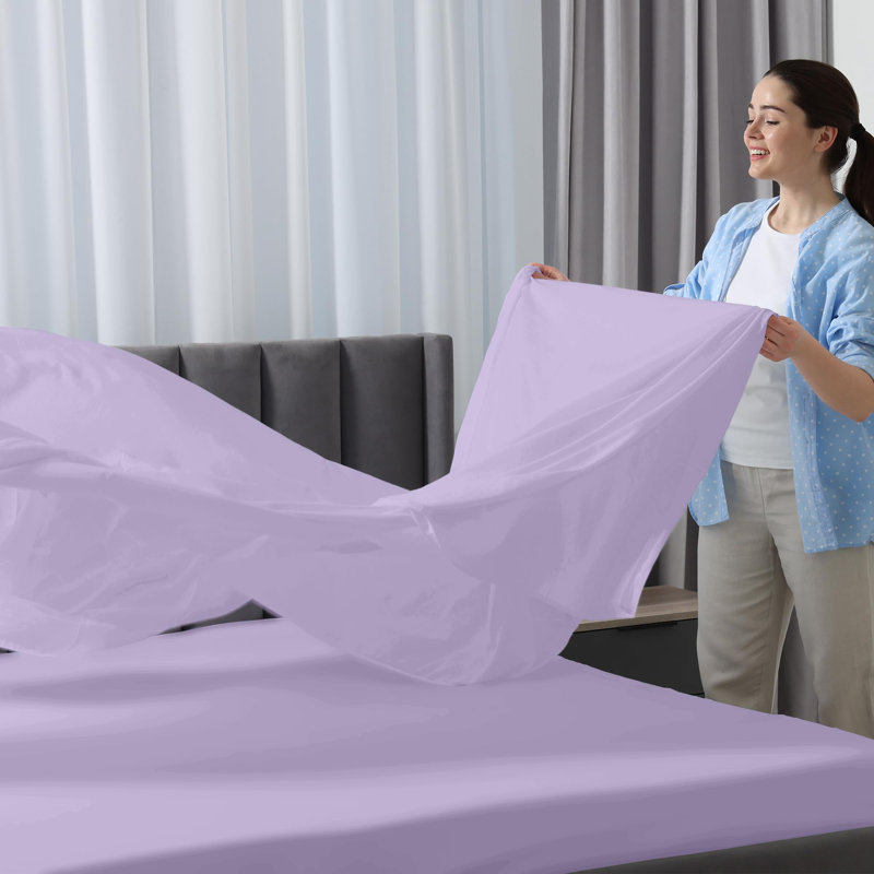Royale Linens | Ultra Soft Brushed Microfiber Flat Sheets Only | Wrinkle Free & Stain Resistant | Hotel Quality Top Sheet for Bed