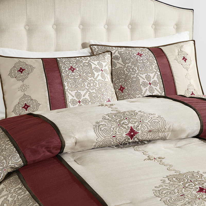 Grand lit - rouge avec coussin de 18 po x 12 po et coquille, Grand édredon et 6 pièces supplémentaires, Red