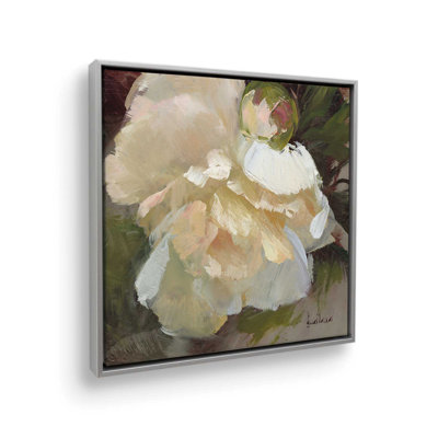 «Graceful White Peony Bloom II», reproduction sur toile 12 po x 12 po