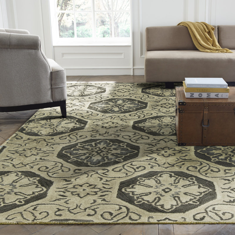 Mckenzie Wool Area Rug in Beige/Gray, 9'6" x 13'