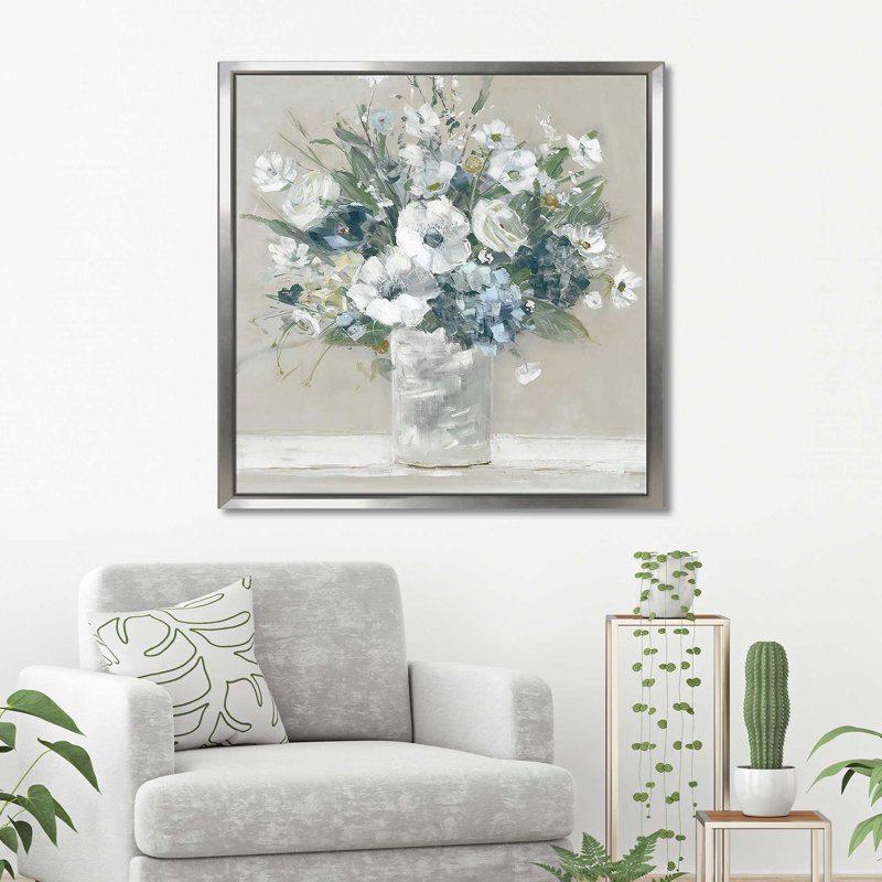 «Neutral Bouquet (Square)» par Sally Swatland Print, Cadre flottant argent, H 31,5 po x l 31,5 po x P 2 po