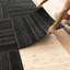 Carreau de tapis auto-adhésif en polyester de qualité supérieure 24 po x 24 po intérieur / extérieur (paquet de 15) (60 pieds carrés / boîte)-1861683374
