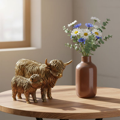 Sculpture bronze Highland Cow