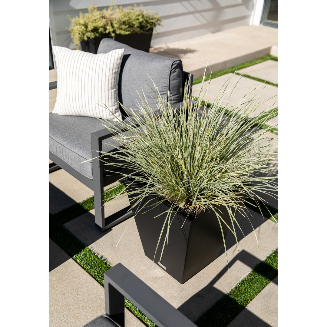 Pure Series Nobleton Planter Veradek 