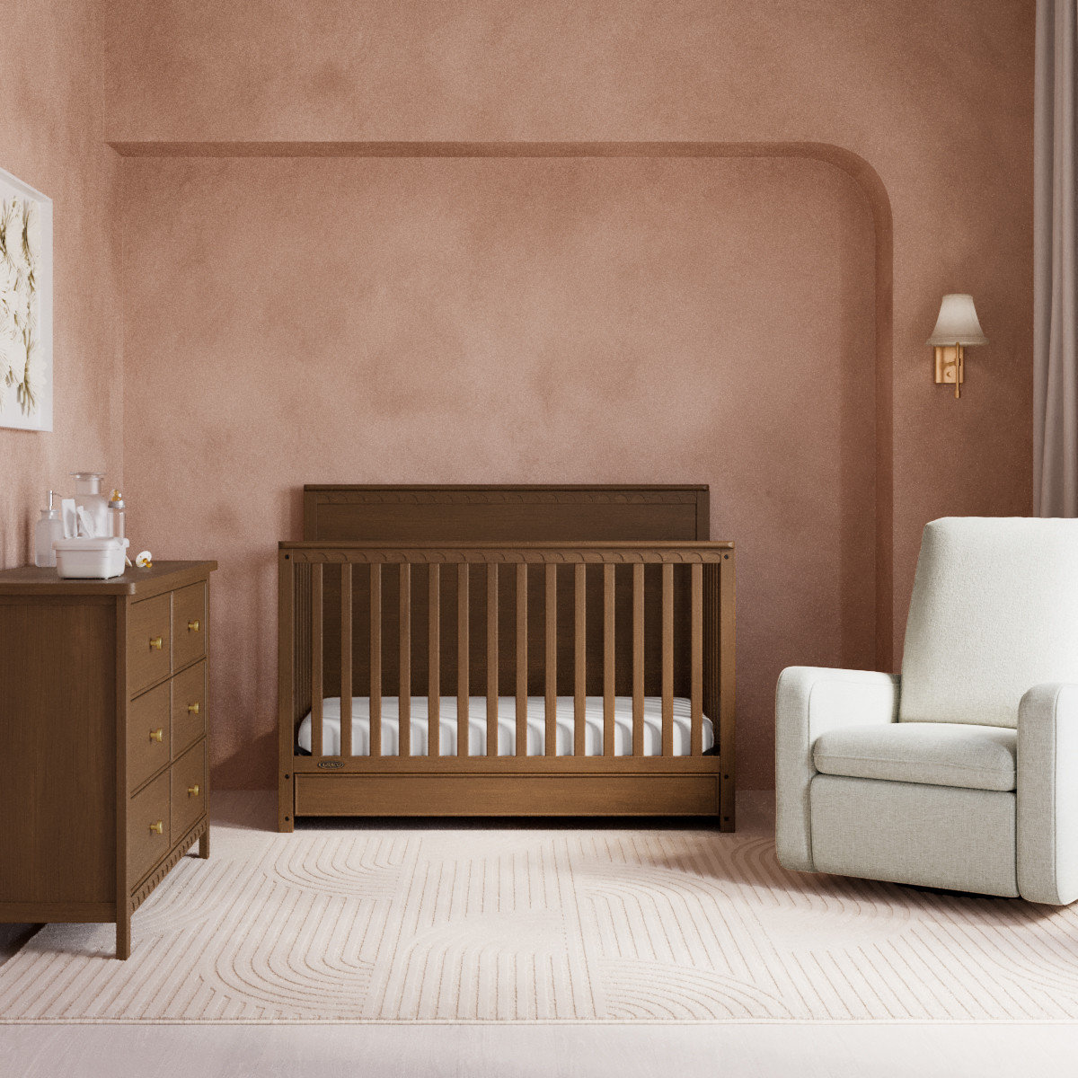 Sasha 5-in-1 Convertible Crib with Drawer Color: Hazelnut