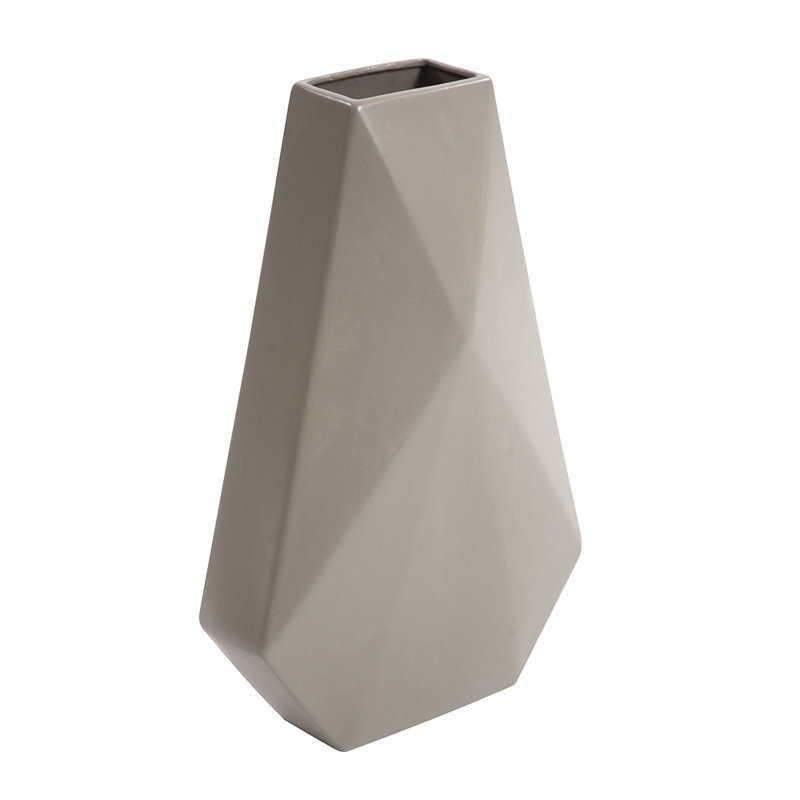 Vase de table en céramique geo Thole, H 15 po x l 9 po x P 4 po