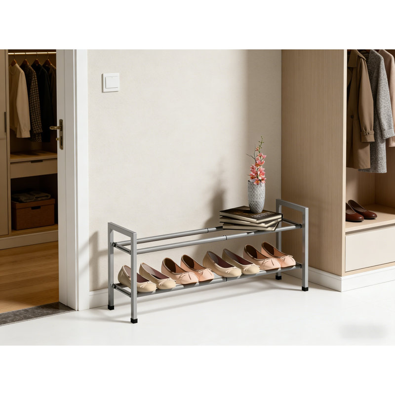 Range-chaussures en métal