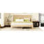 Grand lit en bois massif avec tête de lit distinctive et construction intérieure robuste de style américain