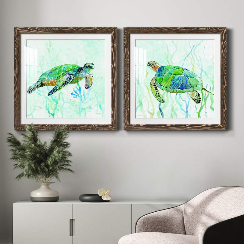 «Sea Turtle Swim I», ensemble de 2 cadres photo, H 34,5 po x l 69 po x P 1 po, Encadré de bois de noyer