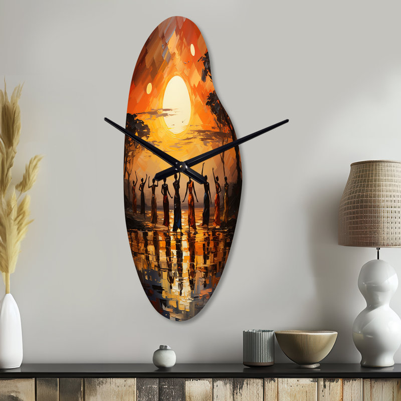 «African Savannah Melody II - Horloge mondiale incurvée en métal, horloge murale jaune, Moyenne