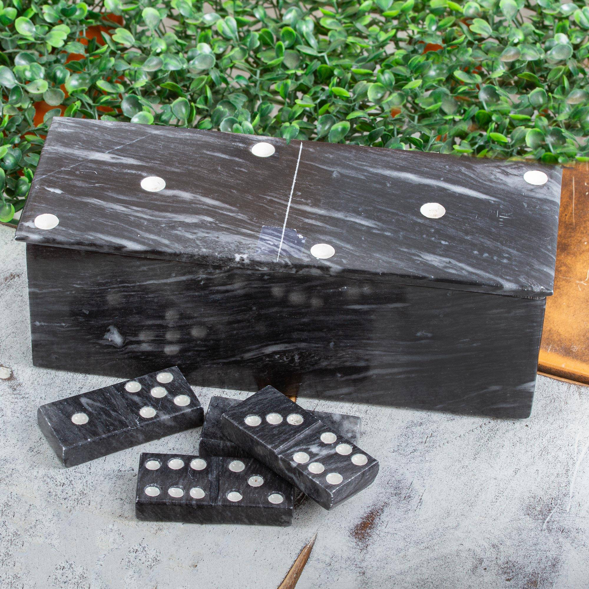 Marble store domino set