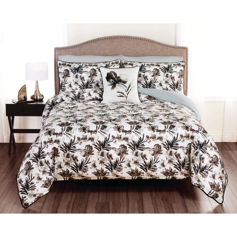 Villa Polyester Percale Floral Duvet Cover, Queen Duvet Cover + 2 Shams