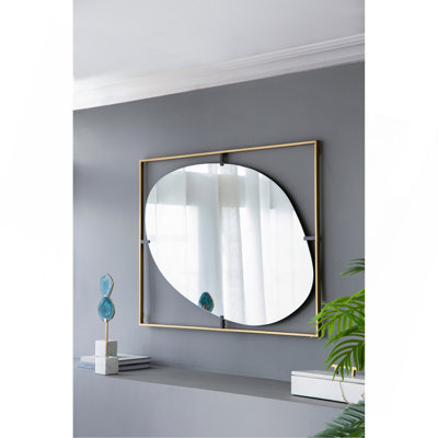 Exquisite Oval Mirror With Glamorous Metal Frame For Versatile Home Decor