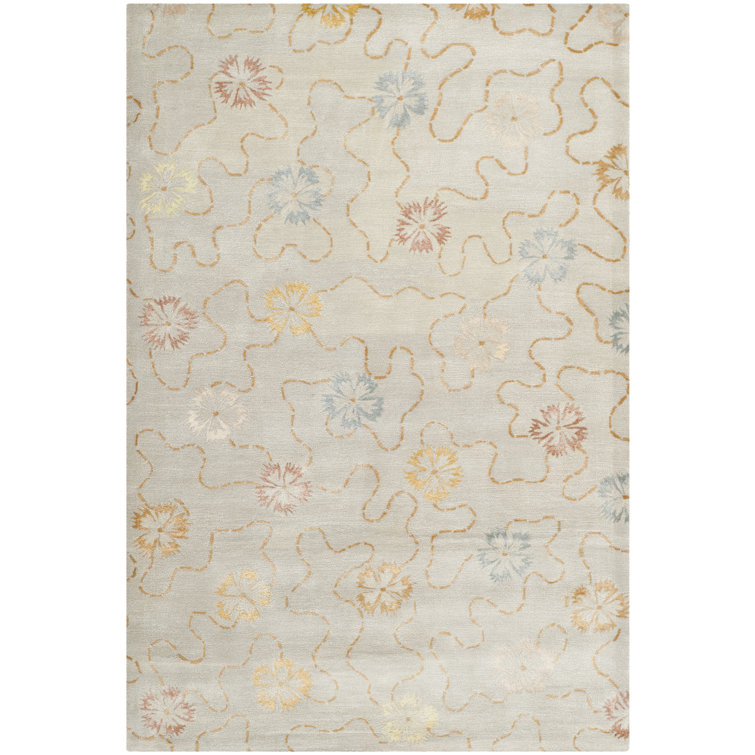 Coreatha Martha Stewart Viscos/Wool Floral Rug in Pearl Gray
