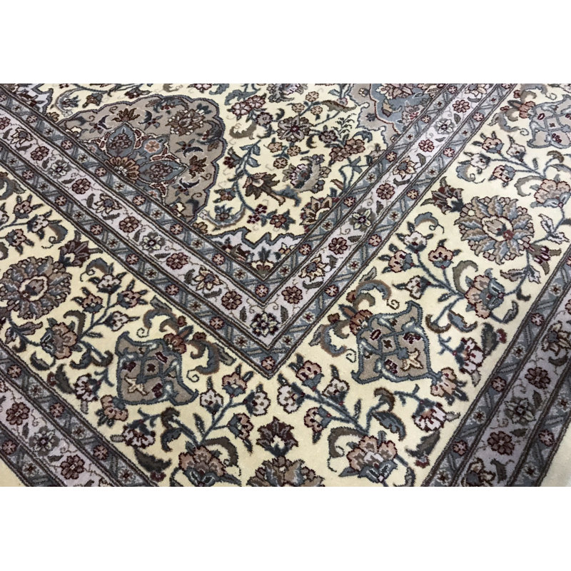 Tapis brun de haute qualité noué à la main