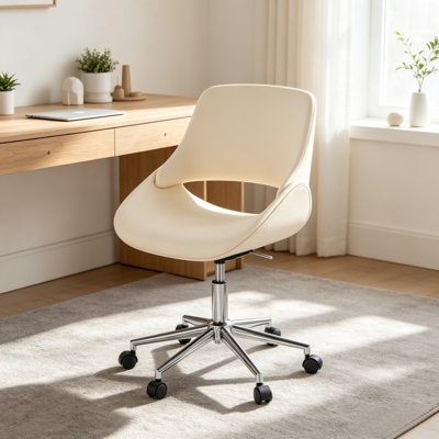 Chaise de bureau pivotante en similicuir crème avec dossier creux à découpes, chaise de bureau chromée à hauteur ajustable 5 étoiles, l 27,5 po x P 27,5 po x H 36 po
