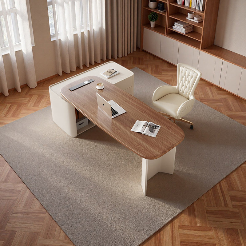 Spacious and Ergonomic Design Desk