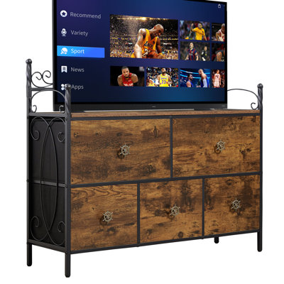 Cesare 5 - Drawer Accent Chest by 17 Stories