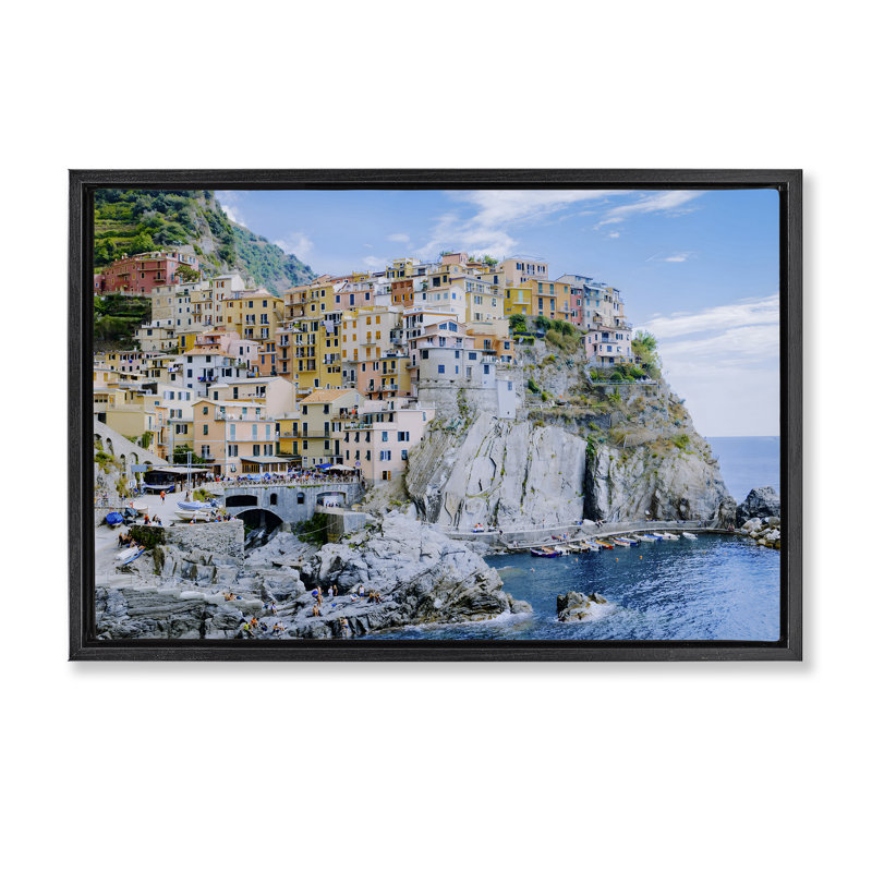 «Seaside Village View Floater», art mural par LSR Creative Studio, Cadre flottant noir de jais, H 17 po x l 25 po