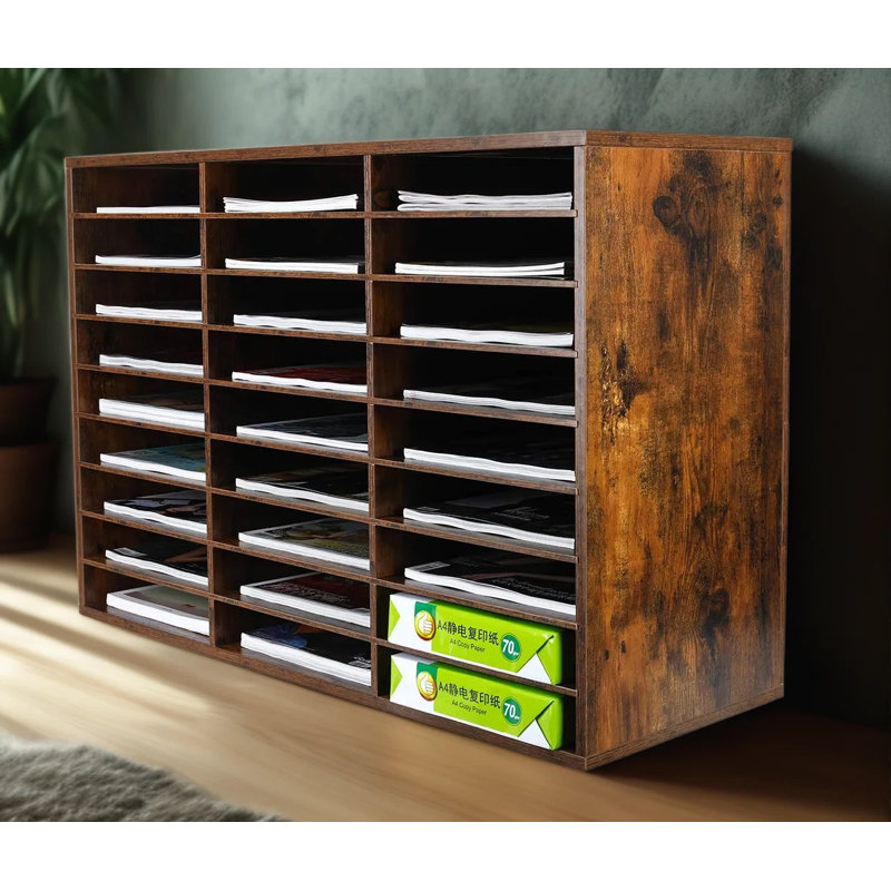 Trieur de courrier en bois avec plusieurs compartiments pour la classe