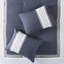 Couette brodée 8 pièces - King, bleu marine, gris et blanc, ensemble brodé pour chambre élégante