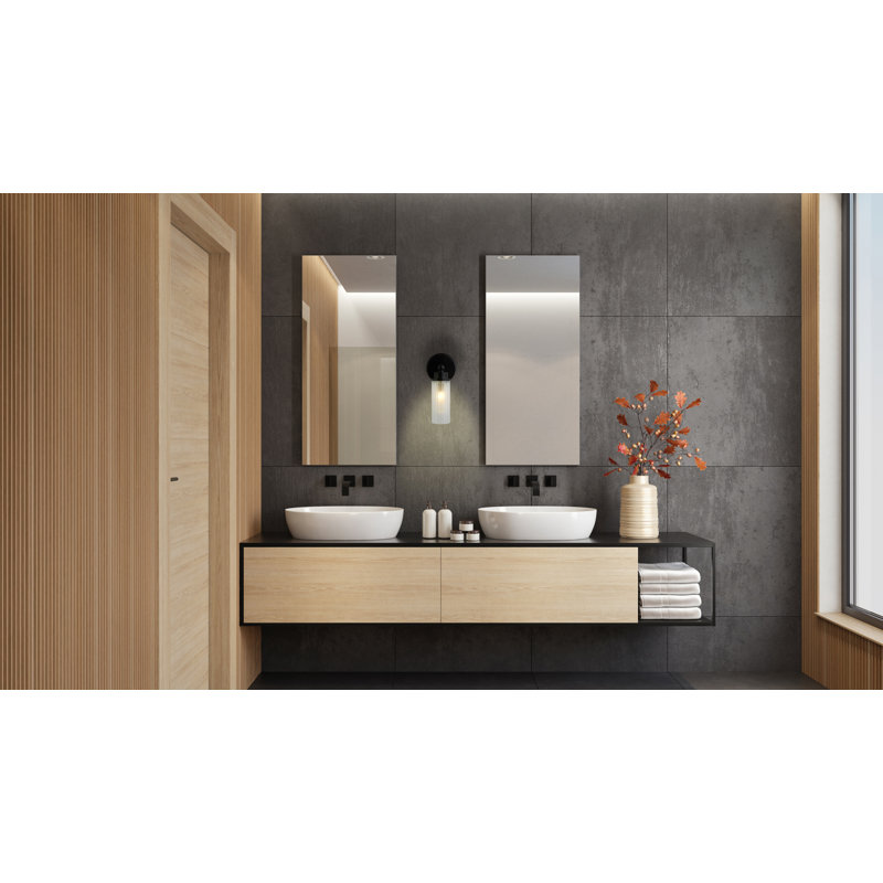 Rhema Wallchiere, Matte Black