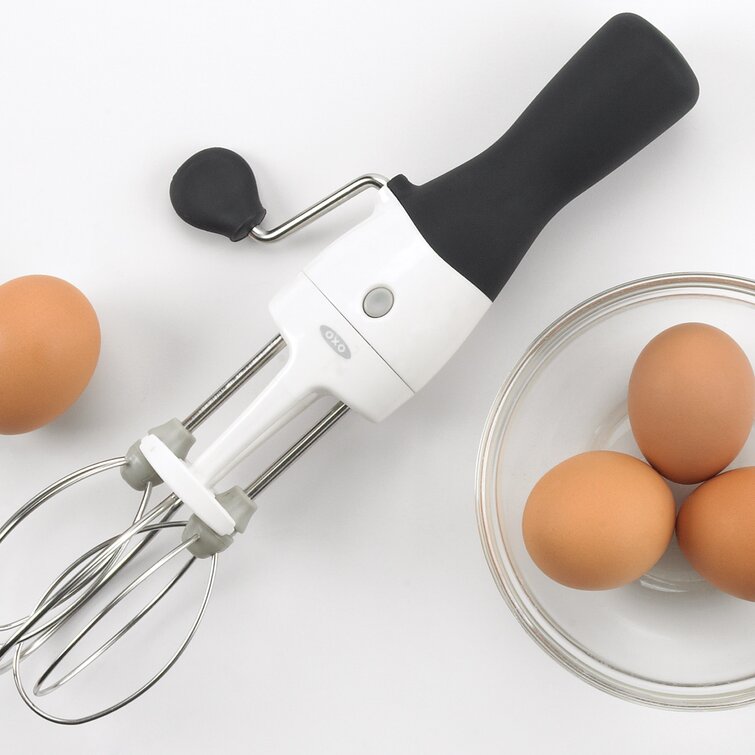 OXO Good Grips - Egg Beater and Pastry Brush: Perfect for baking - Jacintaz3