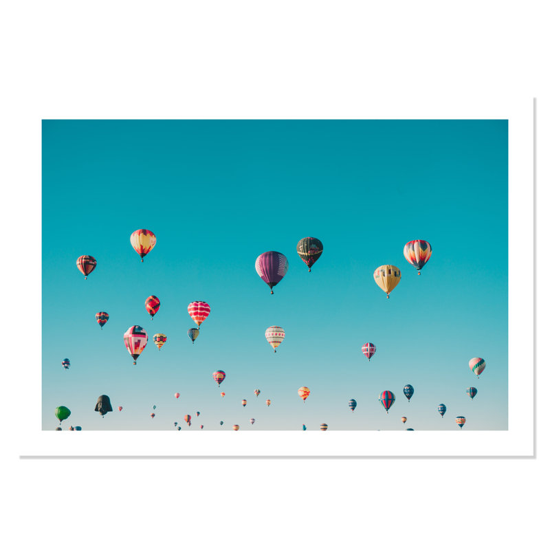 Estampe « Sky Symphony » d'Ian Dooley, Pas de tapis, Cadre flottant blanc, H 37,5 po x l 49,5 po x P 2 po