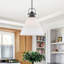 Luminaire suspendu en verre plissé Farmhouse, hauteur réglable de 13 po à 92 po, cadre à poignée rétro noir mat avec abat-jour en verre blanc givré, base E26, homologué ETL - parfait pour la salle à manger avec îlot de cuisine