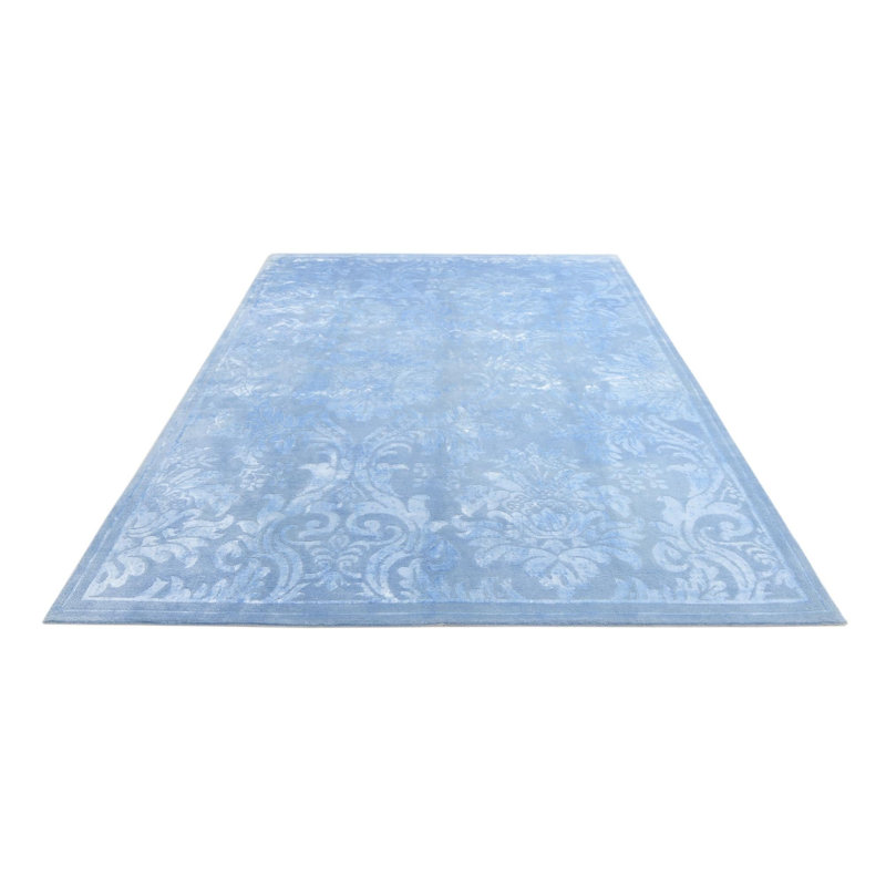Tapis bleu Howard