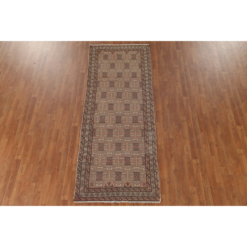Tapis à motif géométrique 3x9