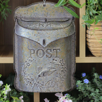 Quechee 27 cm x 39 cm Metal Wall Mounted Letter Box
