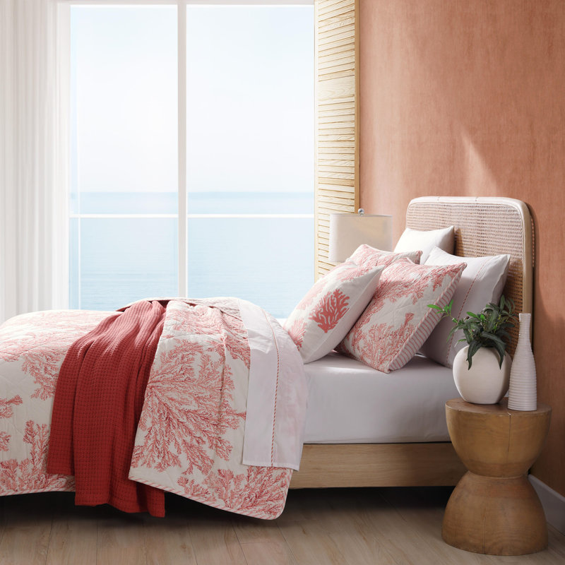 Cotton Standard Floral Quilt, King Quilt + 2 King Shams