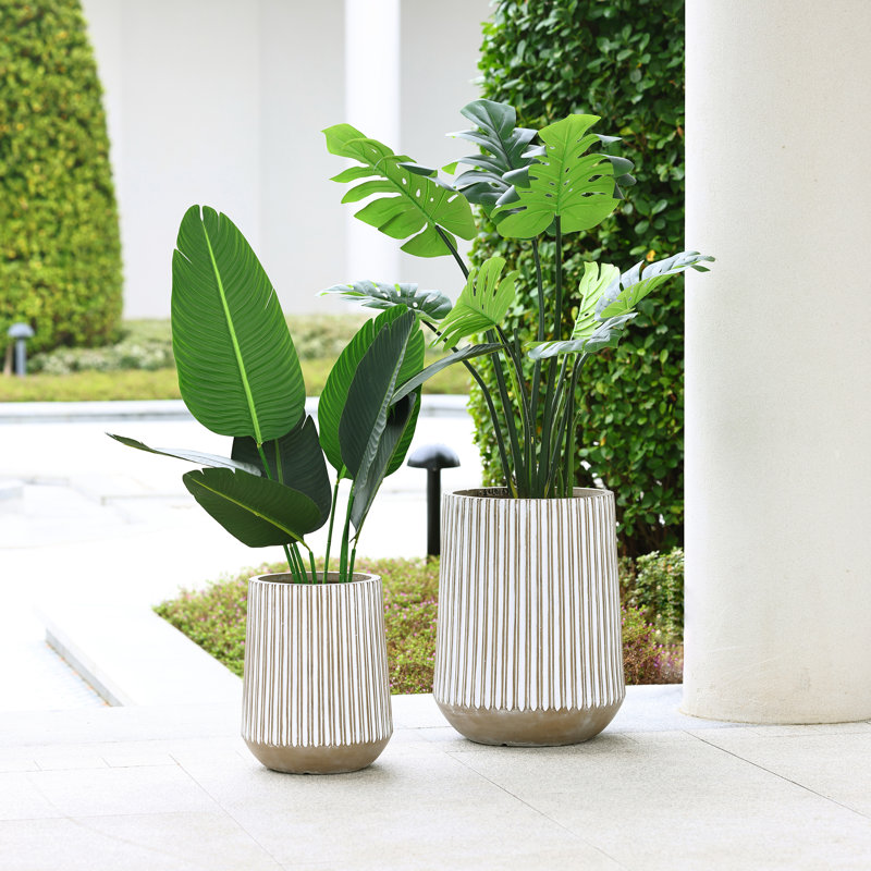 Pot à fleur rond Jarmall,  H 22,10 po x l 16,15 po x P 16,15 po