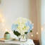 Arrangements floraux en soie dans un vase