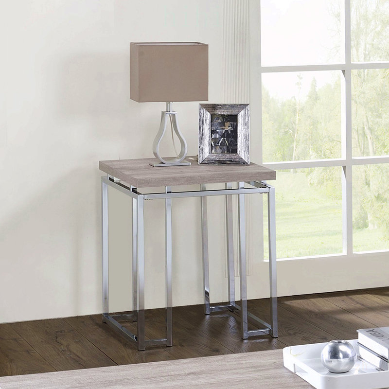 Table d'appoint carrée avec piètement traîneau en métal et plateau en bois pour un décor de salon moderne