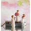 Figurines & Sculptures