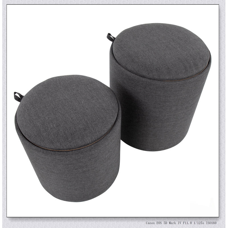 Ensemble de repose-pieds gigogne contemporain en tissu et bois, polyvalent pour des solutions de sièges, de rangement et de service supplémentaires.