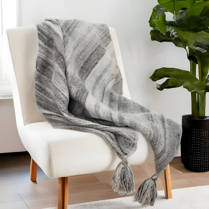 Jeté 100% polyester tissé gris