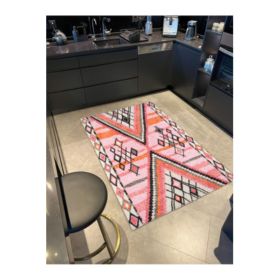 Pink Themed Geometric Decorative Machine Washable Rug