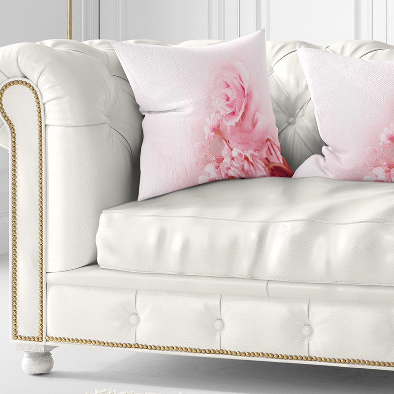 «Beautiful Rose In Magic Light» - coussin imprimé Portrait, Coussin décoratif, 16 po x 1 po