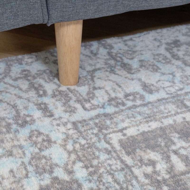 Aret Oriental Area Rug, Rectangle 67 x 110 cm