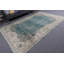 L'élégance classique rencontre un design unique avec ce tapis à motif floral vert turc rétro parfait pour la décoration intérieure