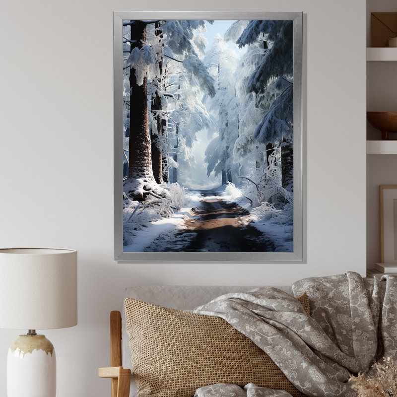«White Path To The Winter III», art mural forêt, H 32 po x l 16 po x P 1 po, Cadre flottant doré