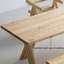 Table de salle à manger en bois de frêne importé avec base robuste-104989018