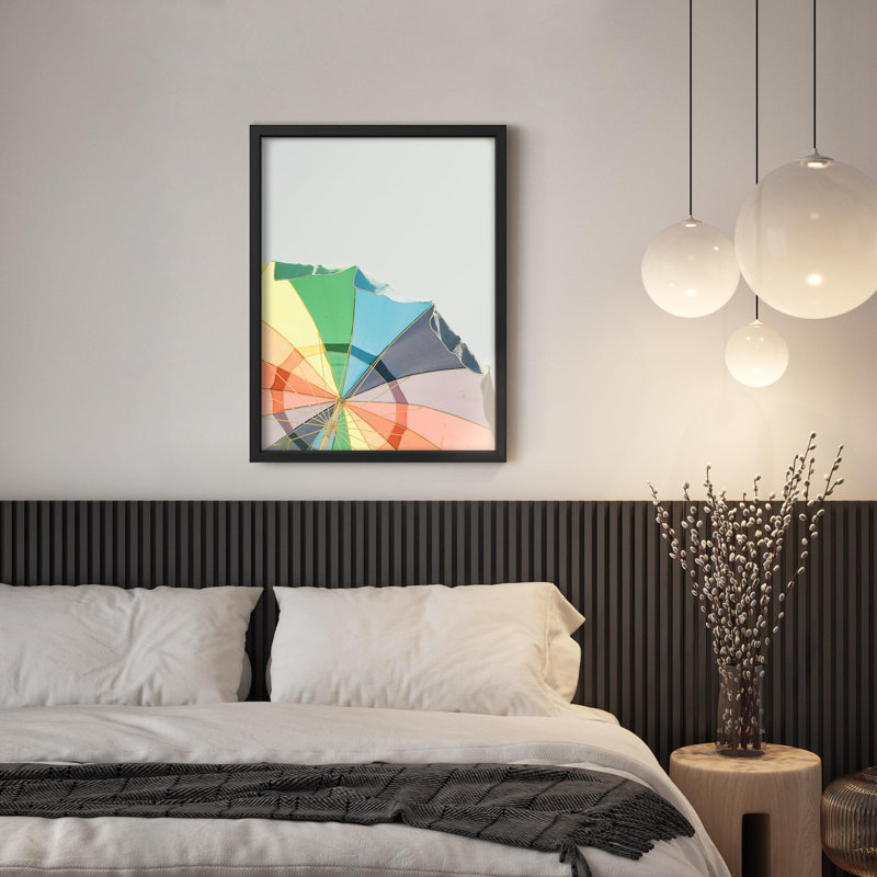 Illustration colorée d'un parasol de plage coloré, Noir, H 14 po x l 11 po