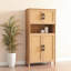 Armoire de rangement Mid-Century moderne à 4 portes avec tablettes tissées et réglables. Convient à une organisation de salon ou de salle à manger. Quatre conceptions efficaces avec tablettes. Organisé