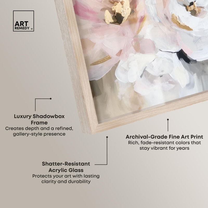 «White Mist Blooms Shadowbox Print Landscape Art» par Art Remedy, H 21 po x l 25 po, Crème, crème
