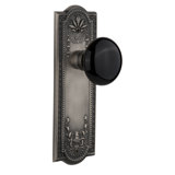 Meadows Plate with Black Porcelain Door Knob