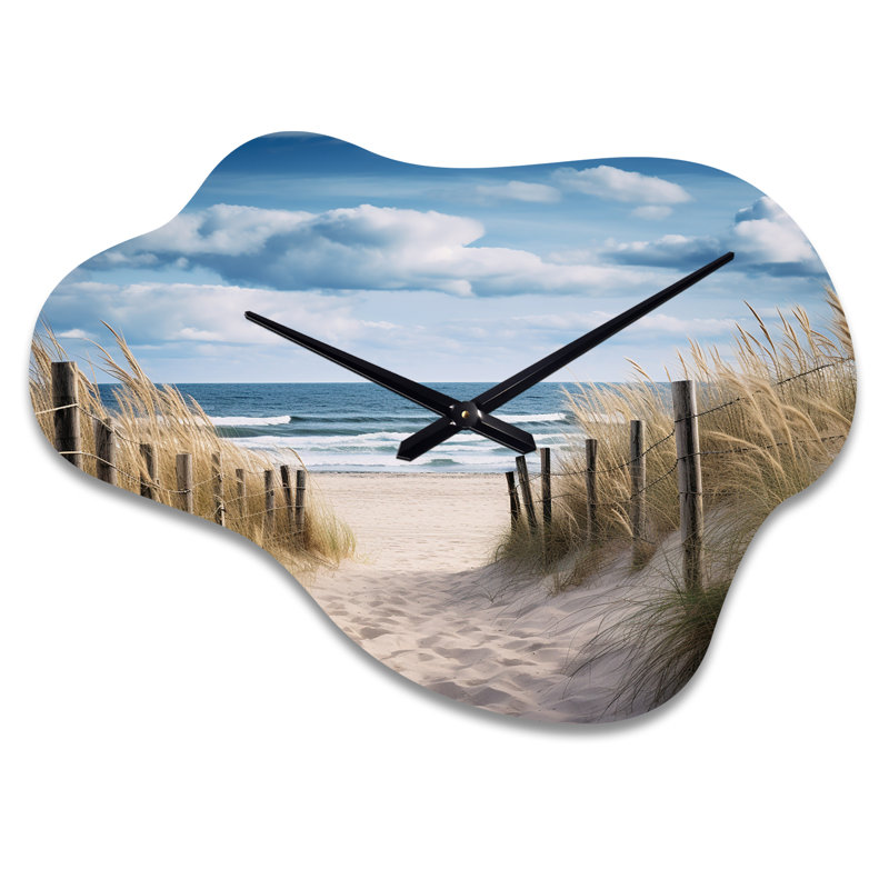 Tranquility Path To Dune Beach I - horloge murale en métal sable, horloge murale asymétrique beige, Grand